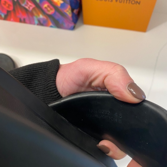 Louis Vuitton LV black slides comfort mules - Picture 5 of 5